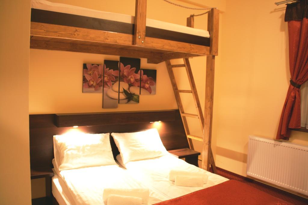 Hotel Kuznia Oberza Polska Łysomice Kamer foto